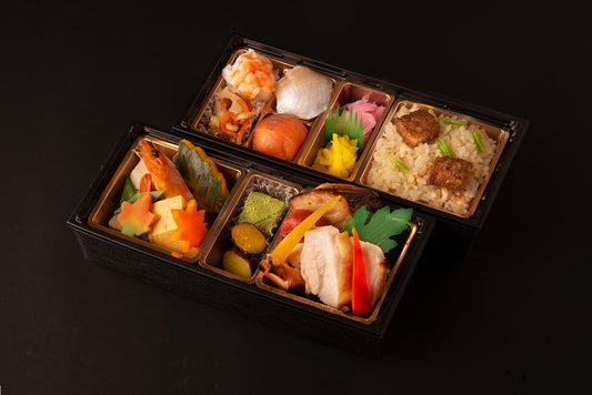 ⑰鶏西京焼と鰆幽庵焼と手まり寿司のお弁当